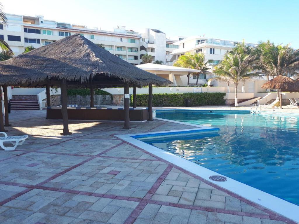 Departamentos Al Lado Del Mar En Zona Hotelera カンクン エクステリア 写真