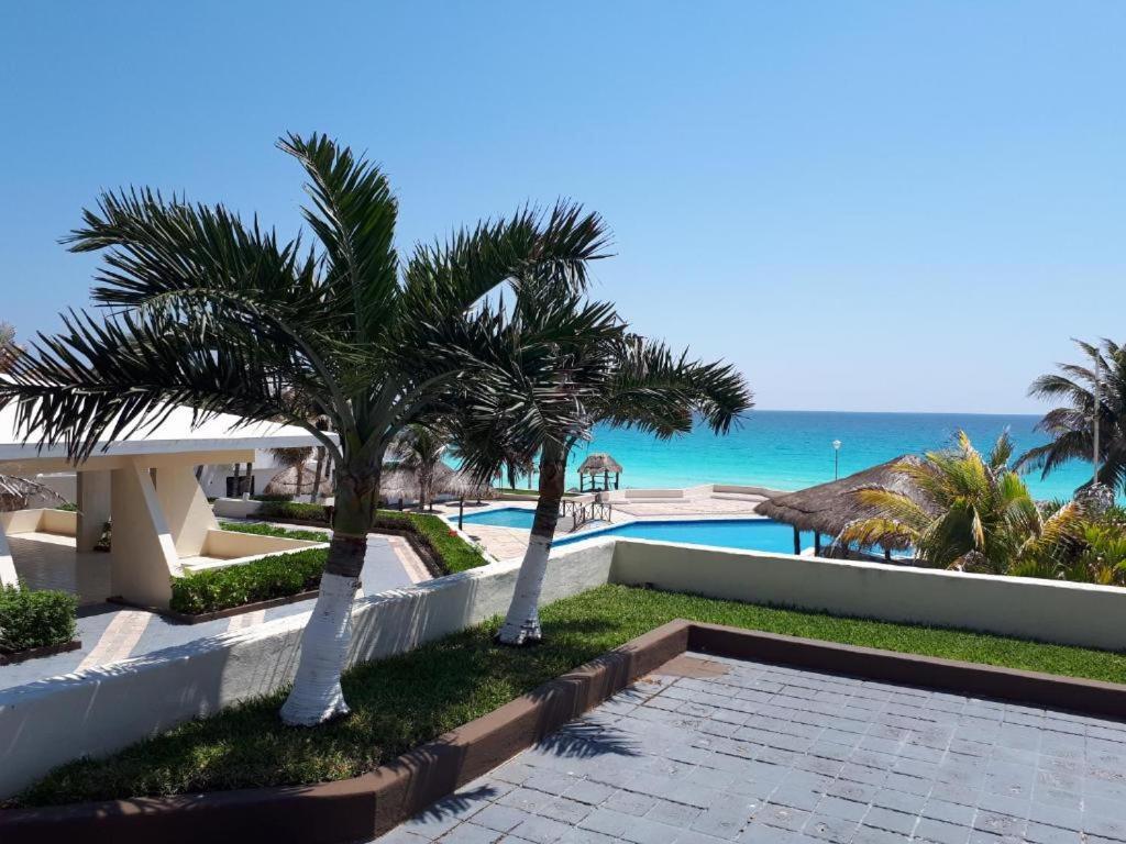 Departamentos Al Lado Del Mar En Zona Hotelera カンクン エクステリア 写真