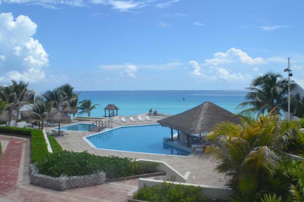 Departamentos Al Lado Del Mar En Zona Hotelera カンクン エクステリア 写真